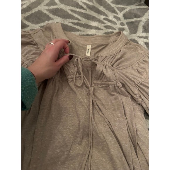 Tan Wishlist Flowy Sleeve Tie Top Blouse - Picture 2 of 4